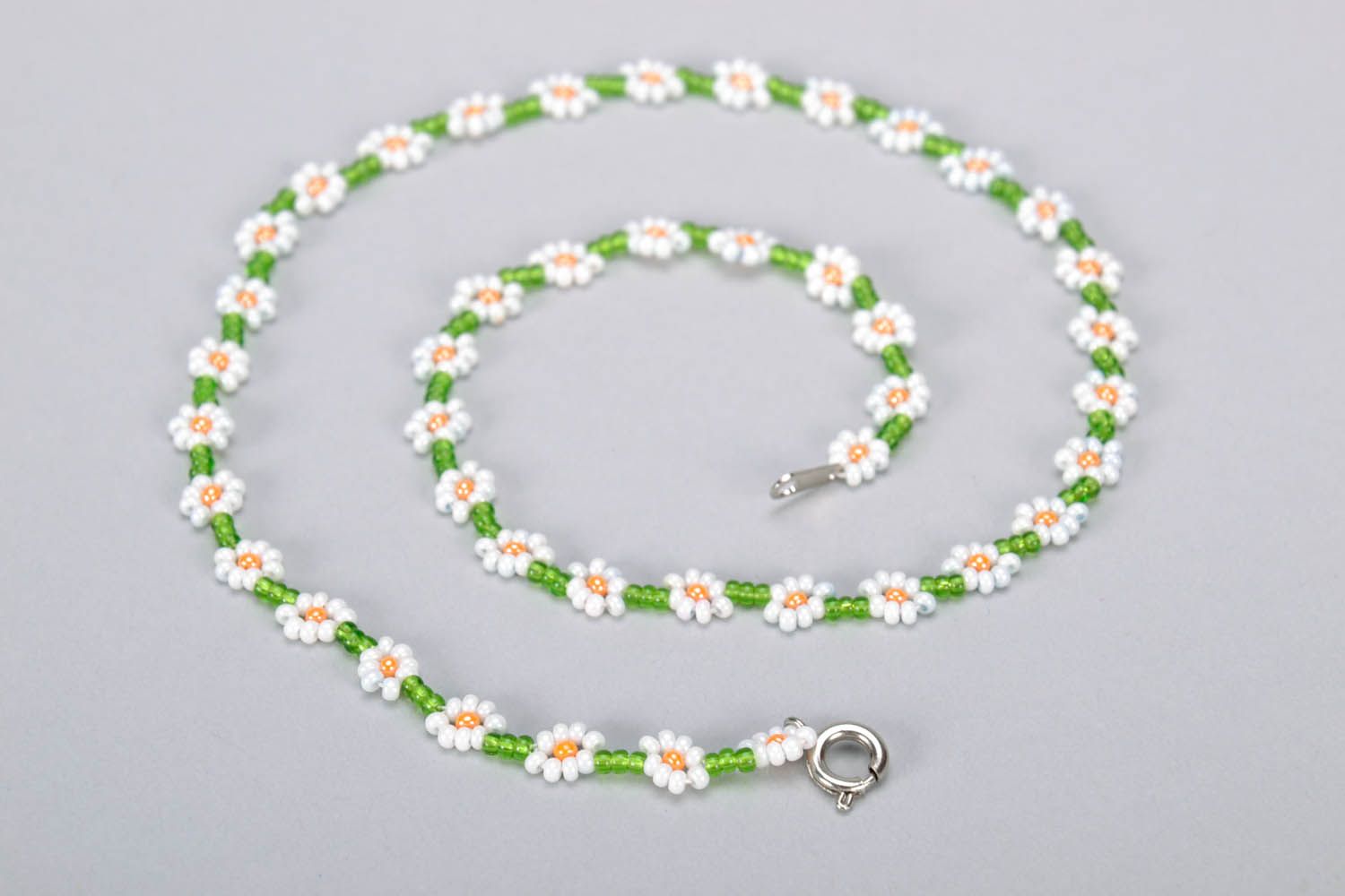 Beaded necklace-bracelet Chamomiles photo 3