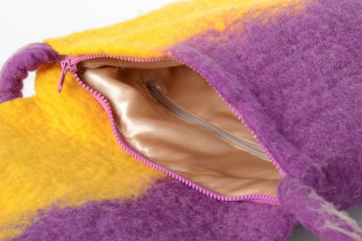 Sac bandoulière fait main Sac de laine jaune violet Accessoire femme original photo 2