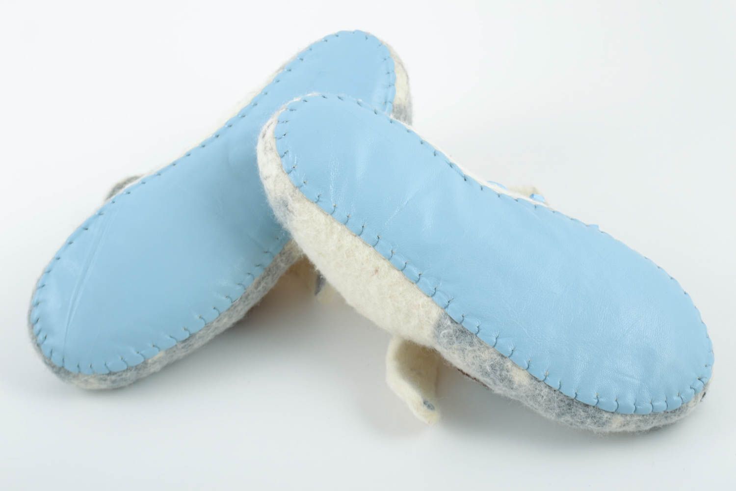 Beautiful handmade women's felted wool house shoes in the shape of sheep muzzles photo 4