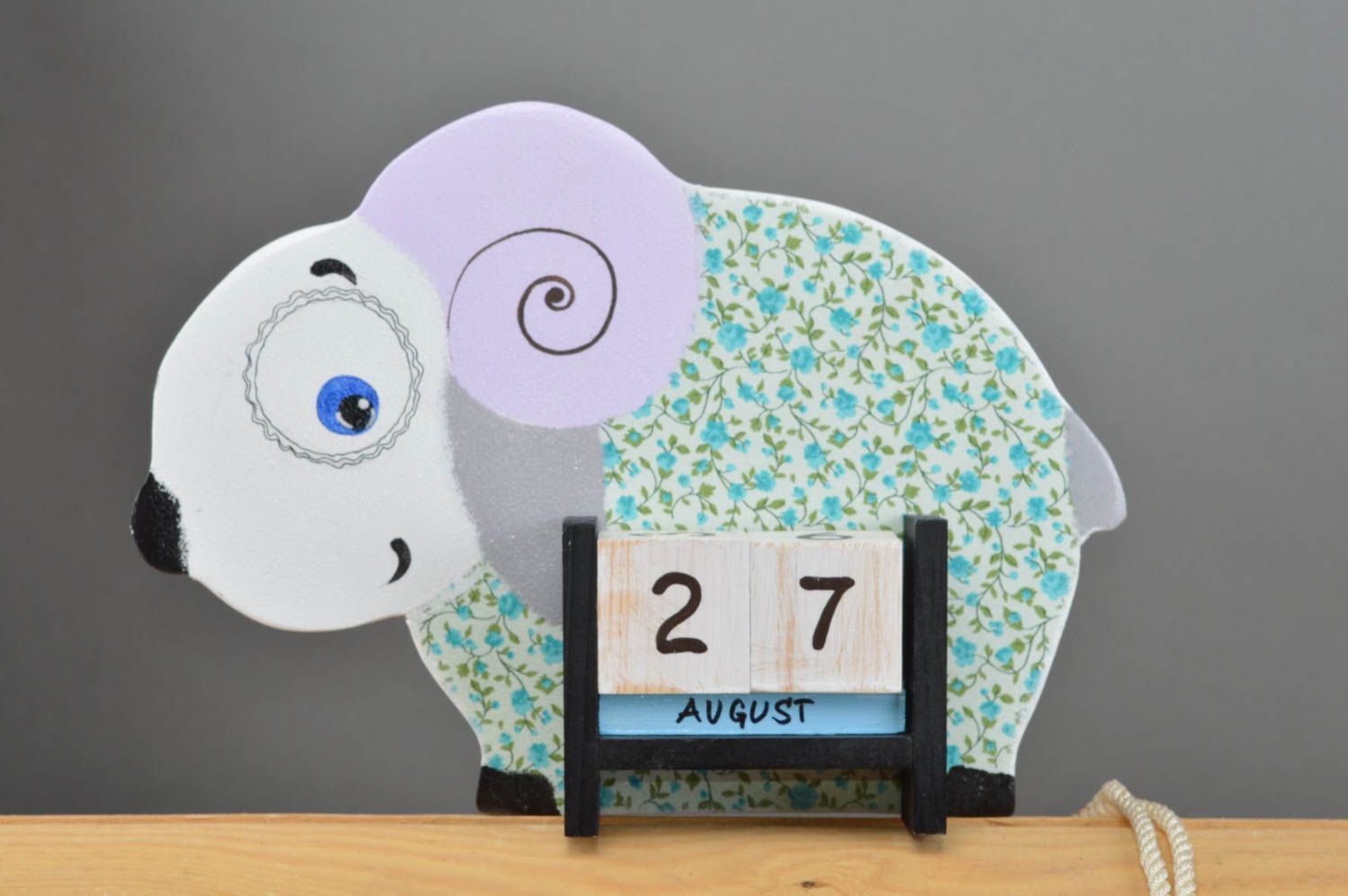 Calendario para niños hecho a mano regalo personalizado decoración de interiores foto 2