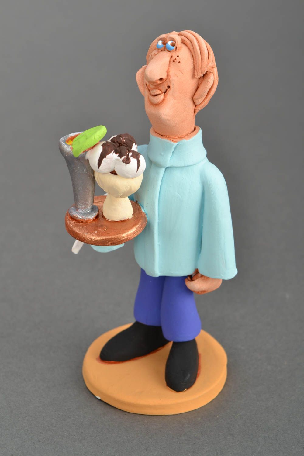 Ceramic figurine Waiter photo 3
