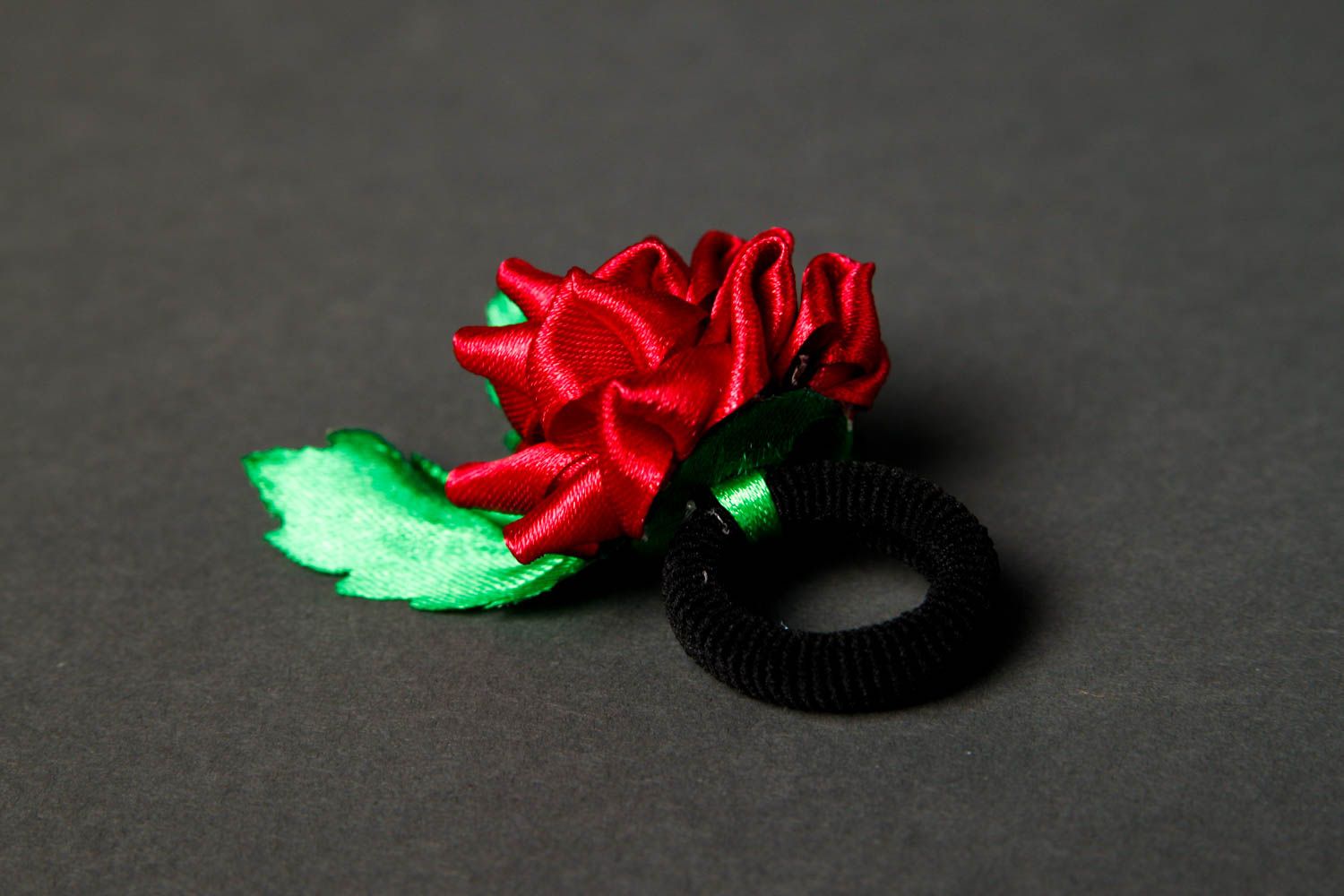 Goma para el pelo hecha a mano accesorio para niña regalo original Flor roja foto 3