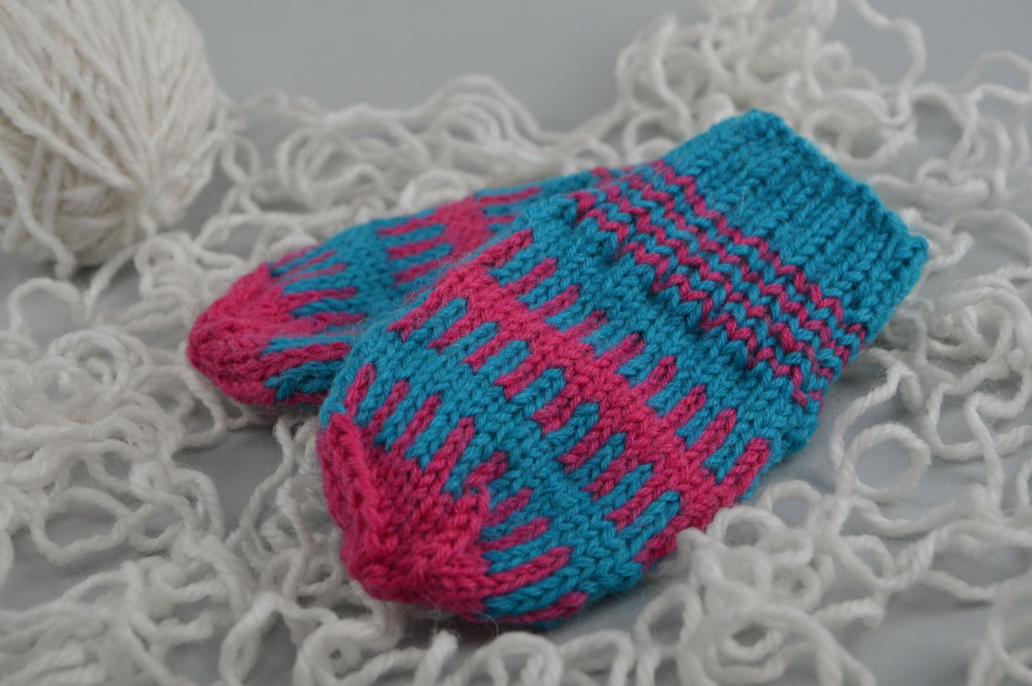 Handmade warm pink and blue mittens knitted of natural wool for little girl photo 2