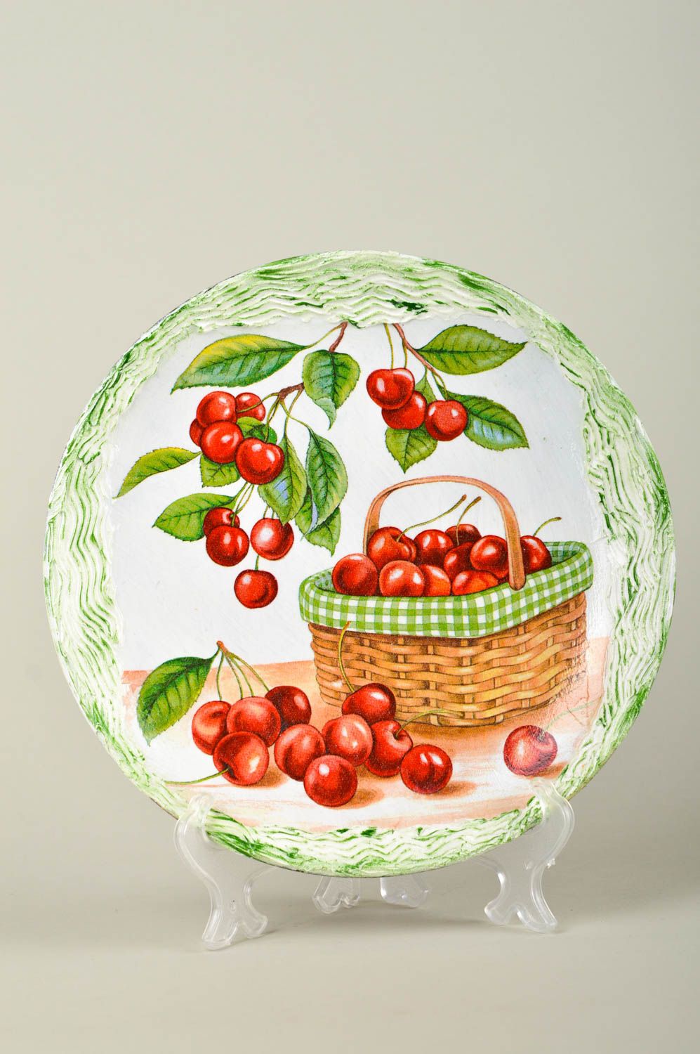 Керамика ручной работы с вишнями керамическая тарелка декор для кваритиры фото 1