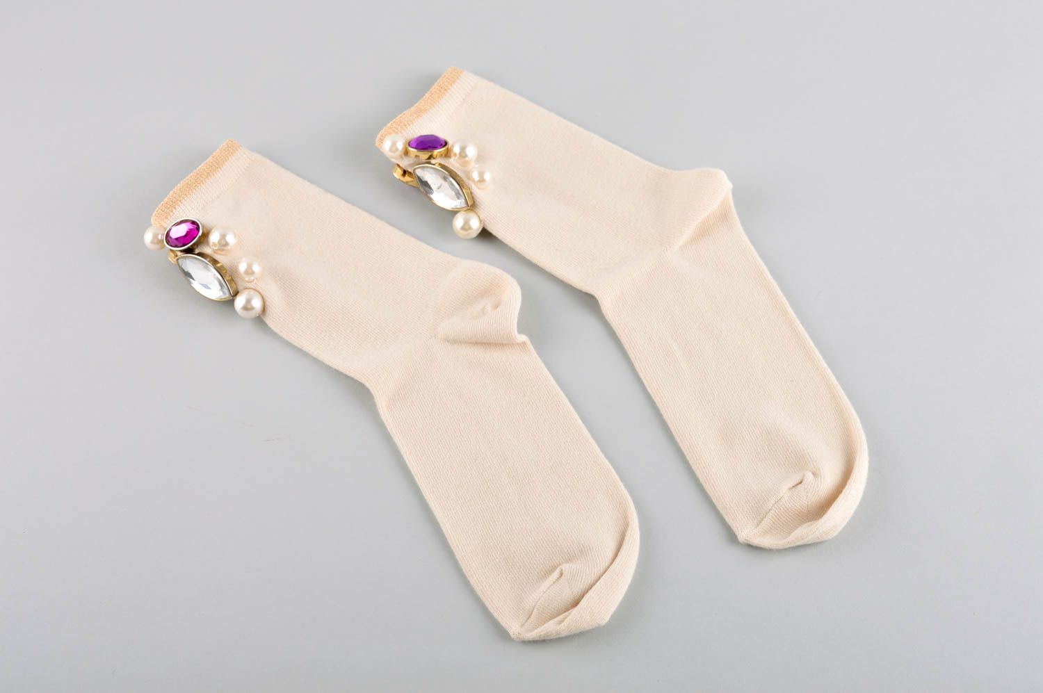 Socken Damen handmade Accessoire für Damen Frauen Geschenk mit Strass hellbeige foto 1