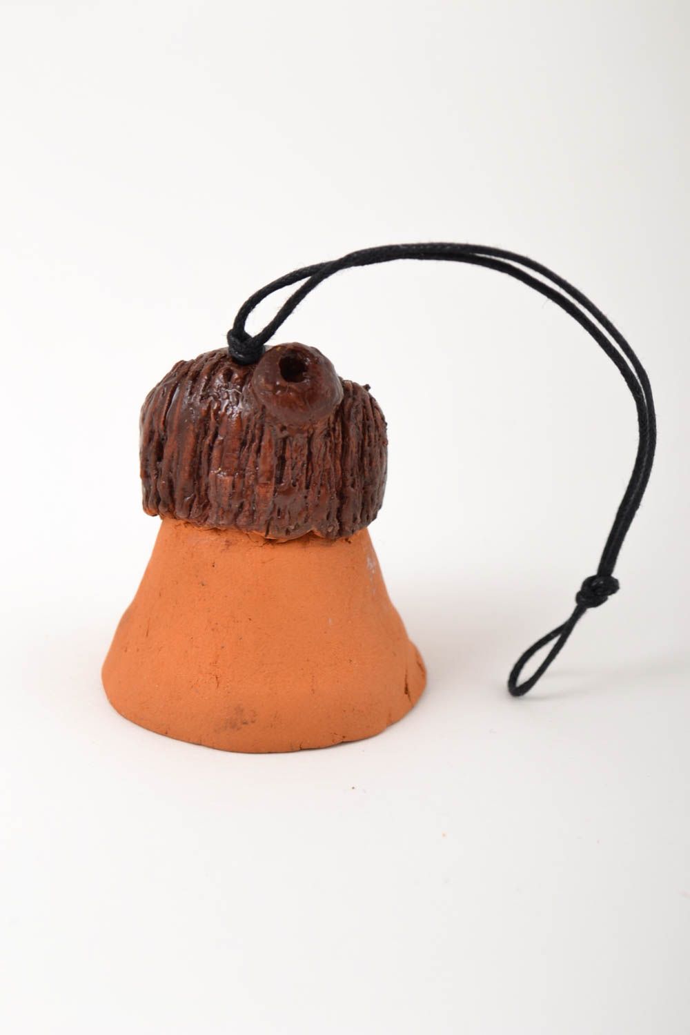 Керамика ручной работы колокольчик из глины фигурка колокольчик домик маленький фото 2