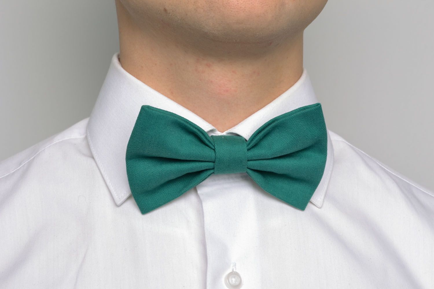 Emerald cotton bow tie photo 1