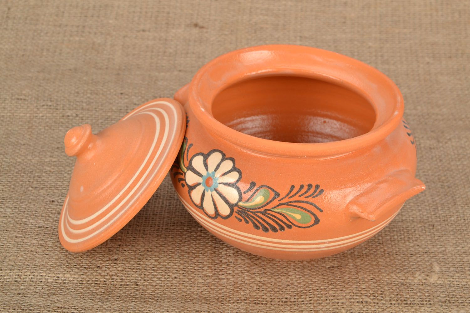 Clay soup bowl with painting photo 1