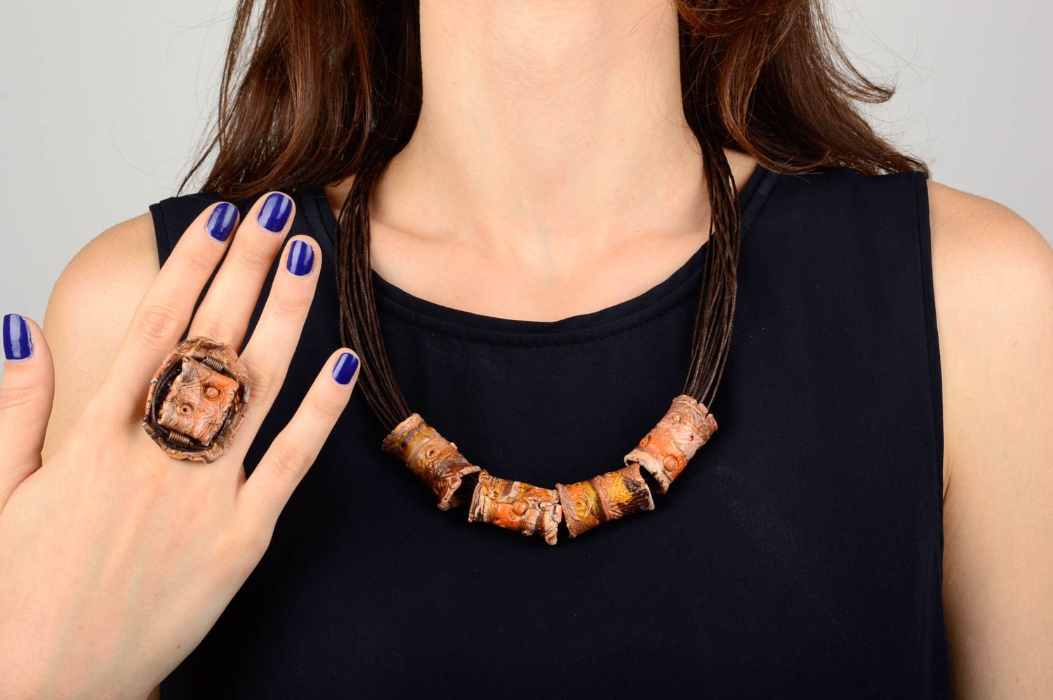Bijoux fait main Collier design Bague originale Cadeau pour femme insolite photo 5
