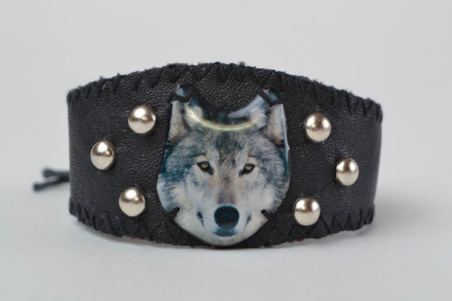 Pulsera artesanal original de cuero artificial unisex en estilo rock con lobo  foto 3