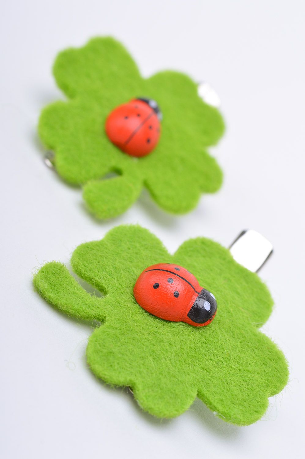 Set of handmade felt hair clips in the shape of leaves with ladybugs photo 2
