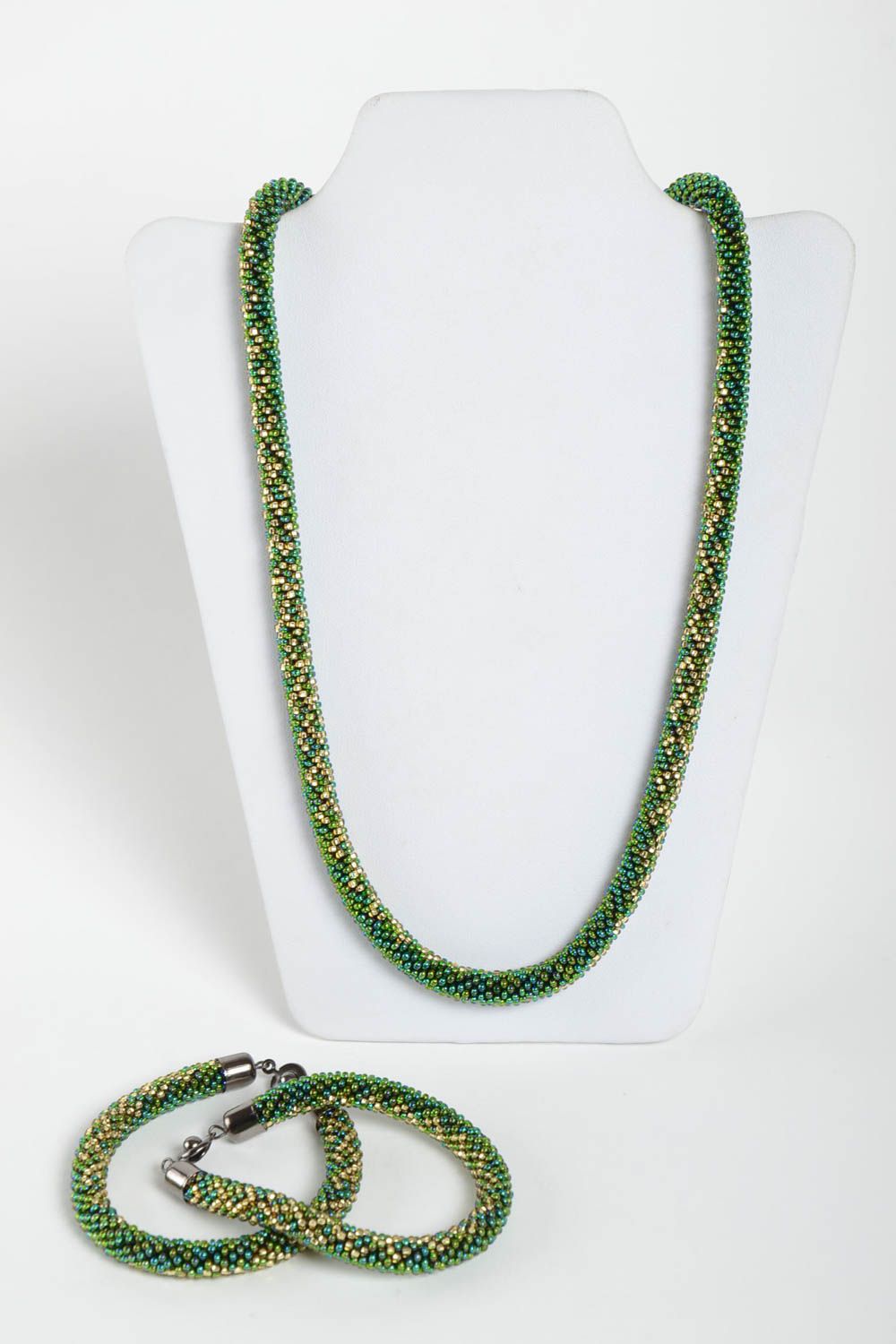 Collier spirale Bijou fait main Cadeau femme vert en perles de rocaille photo 3