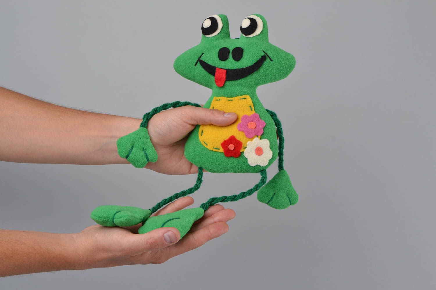 Мягкая игрушка лягушонок из ткани ручной работы оригинальная смешная детская фото 2