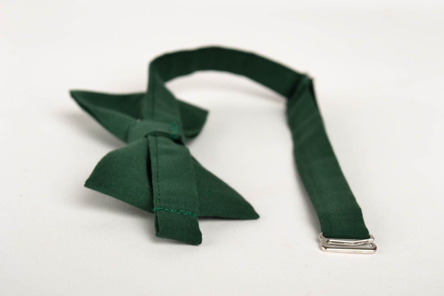 Corbata de lazo artesanal pajarita moderna en color verde accesorio unisex foto 4