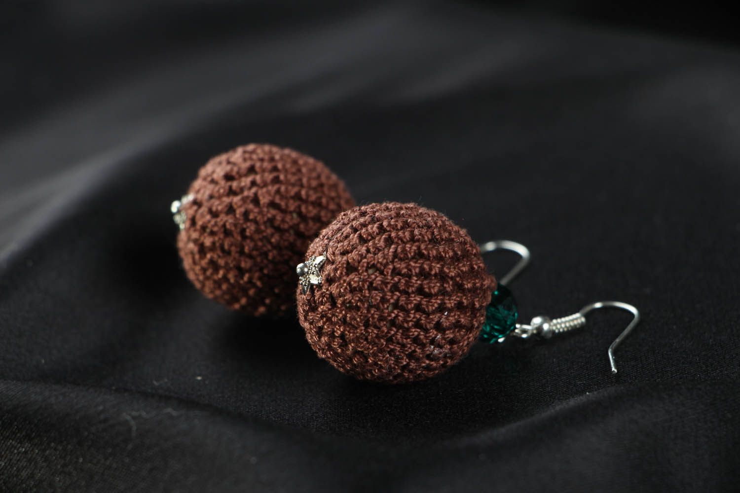 Round crocheted earrings photo 2