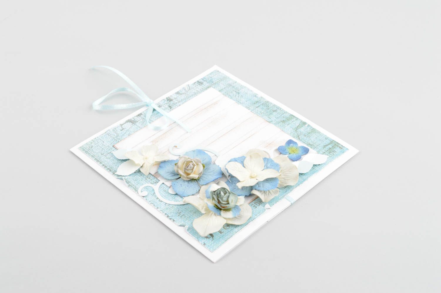 Handmade CD Hülle Design Verpackung cooles Geschenk aus Papier mit Blumen blau foto 3
