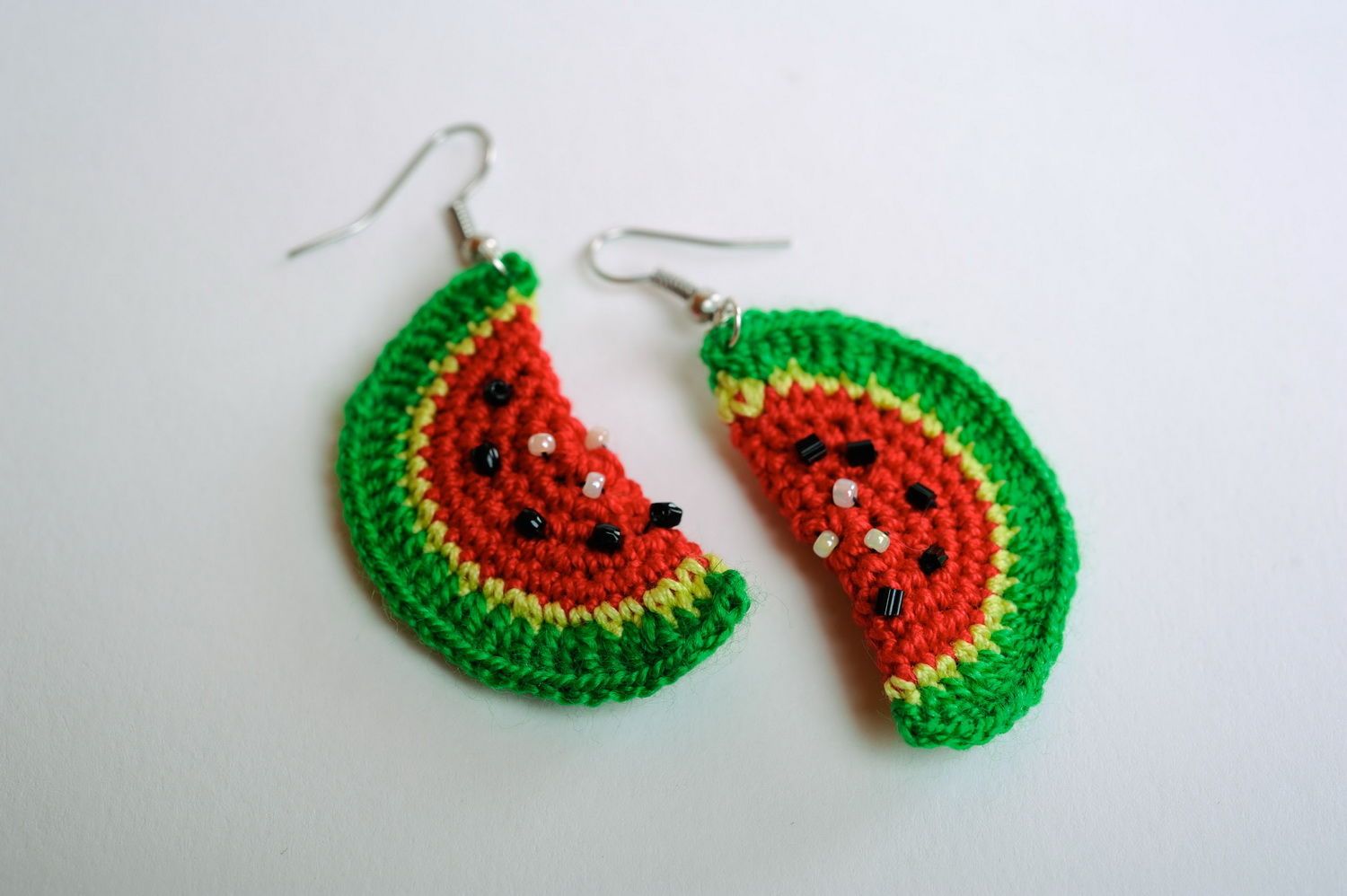 Boucles d'oreilles fait main tricotées Melons d'eau photo 1