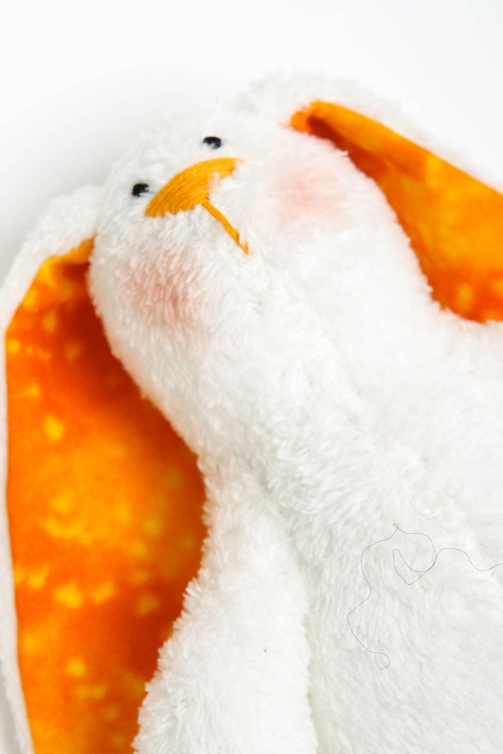 Handmade Stoff Spielzeug Geschenk für Kinder weißes Kuscheltier Hase Trikotage foto 2