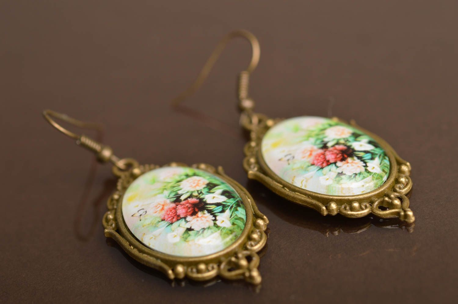 Boucles d'oreilles ovales pendantes claires florales faites main vintage photo 2