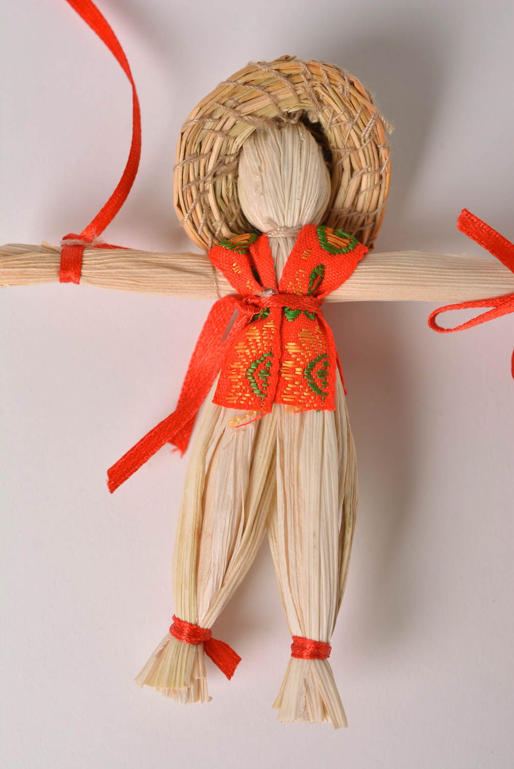 Handmade cute designer dolls natural Slavic amulet stylish dolls made of straw photo 4