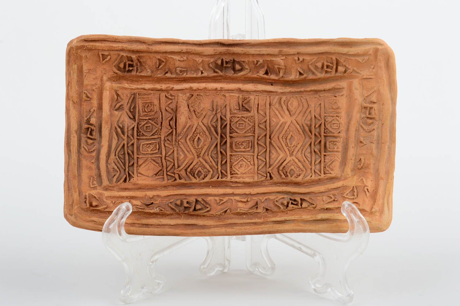 Керамическая тарелка ручной работы глиняная посуда с орнаментами красивая посуда фото 1