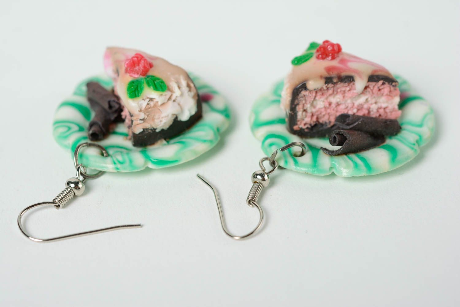 Ungewöhnliche schöne Kuchen Ohrringe aus Polymerton mit Anhängern handgemacht für Damen foto 1