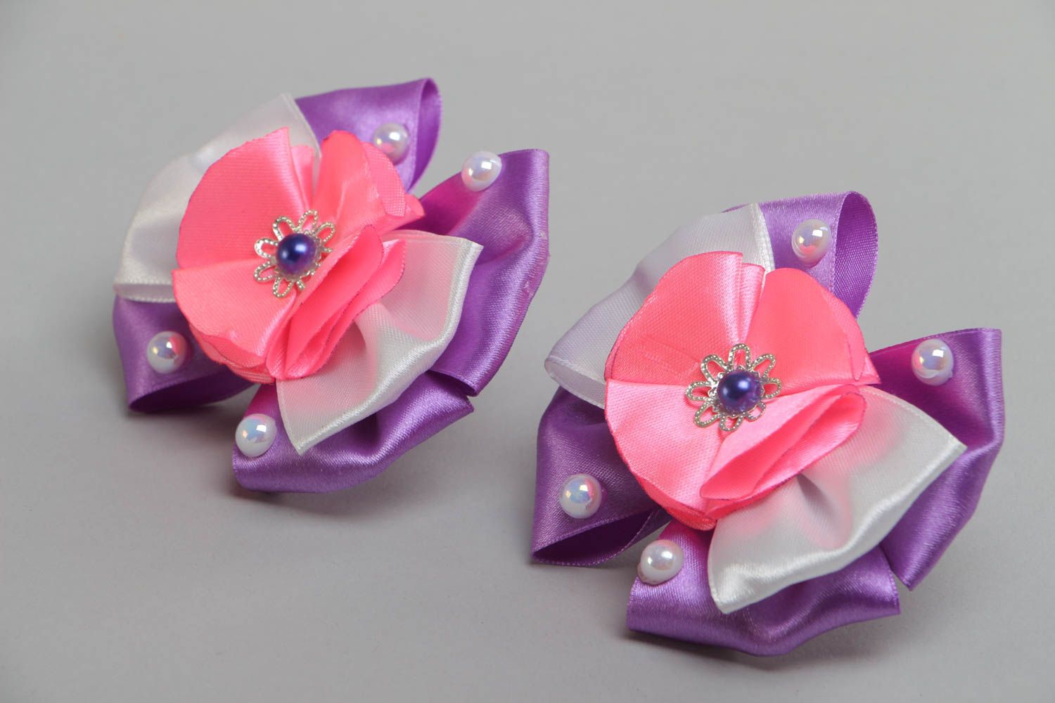 Set of handmade satin ribbon flower hair clips for girl 2 pieces photo 2
