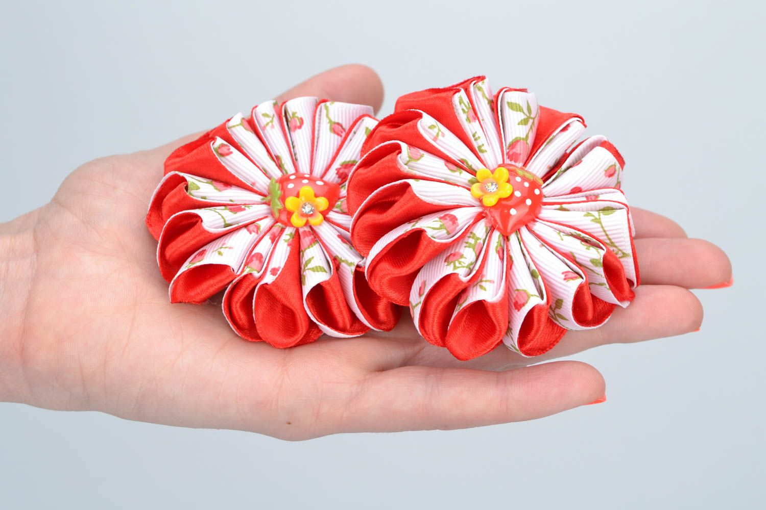 Handmade set of beautiful scrunchies with satin ribbon flowers 2 pieces Strawberries photo 2