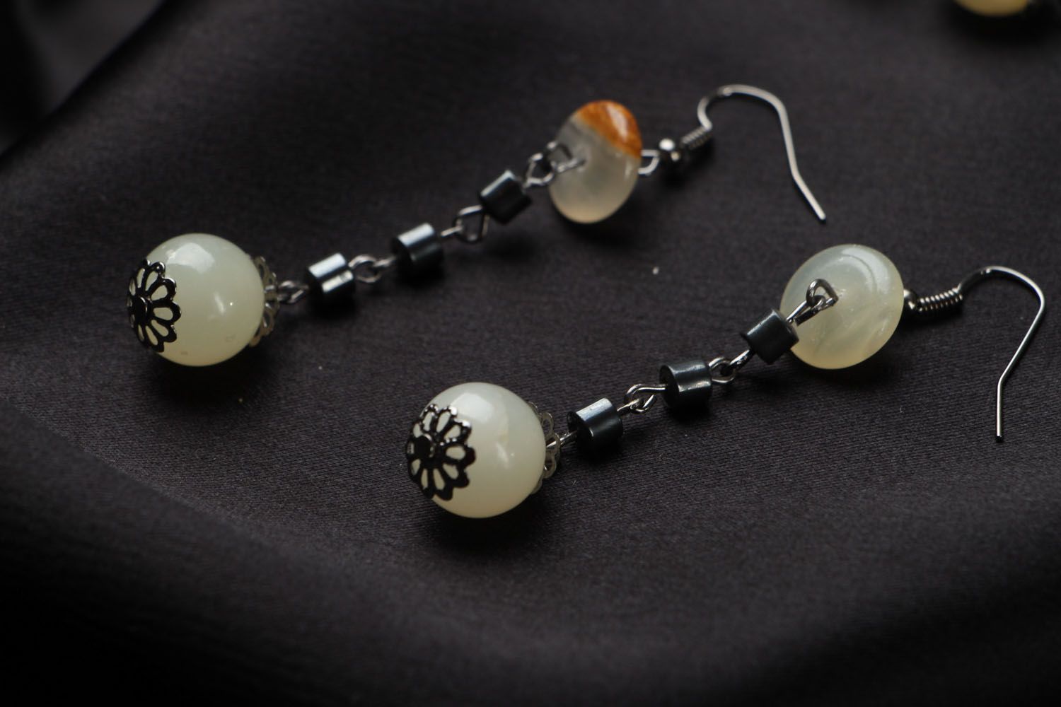 Set of jewelry with natural stones photo 2
