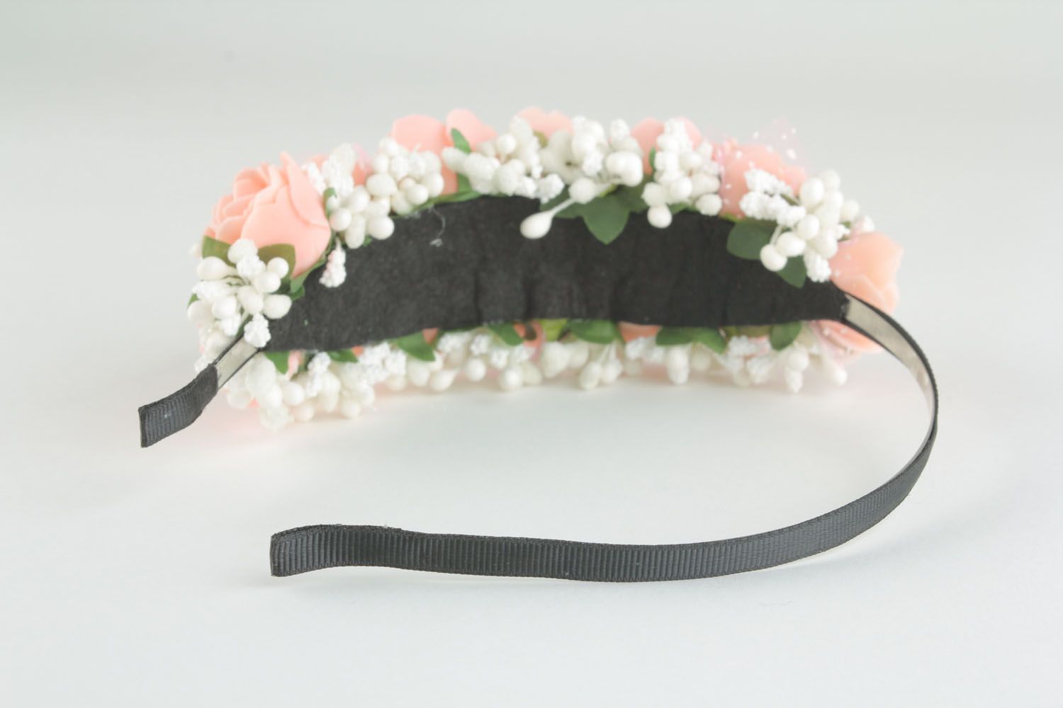 Headband with pink flowers photo 2