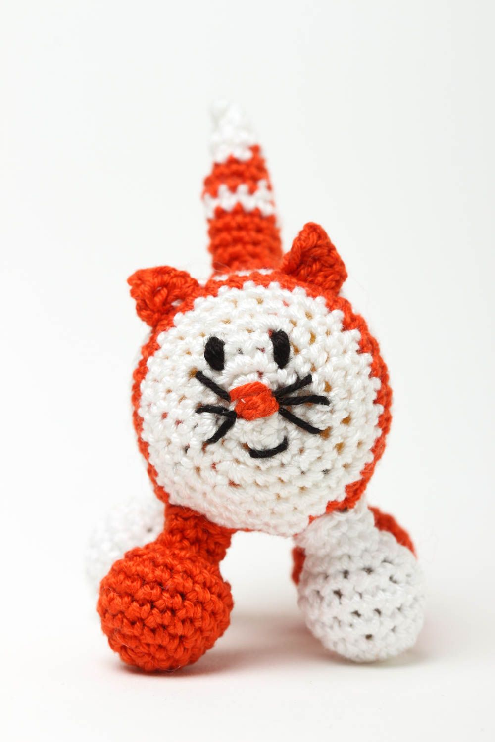 Jouet enfant fait main Hochet bébé tricoté chat Cadeau original design photo 2