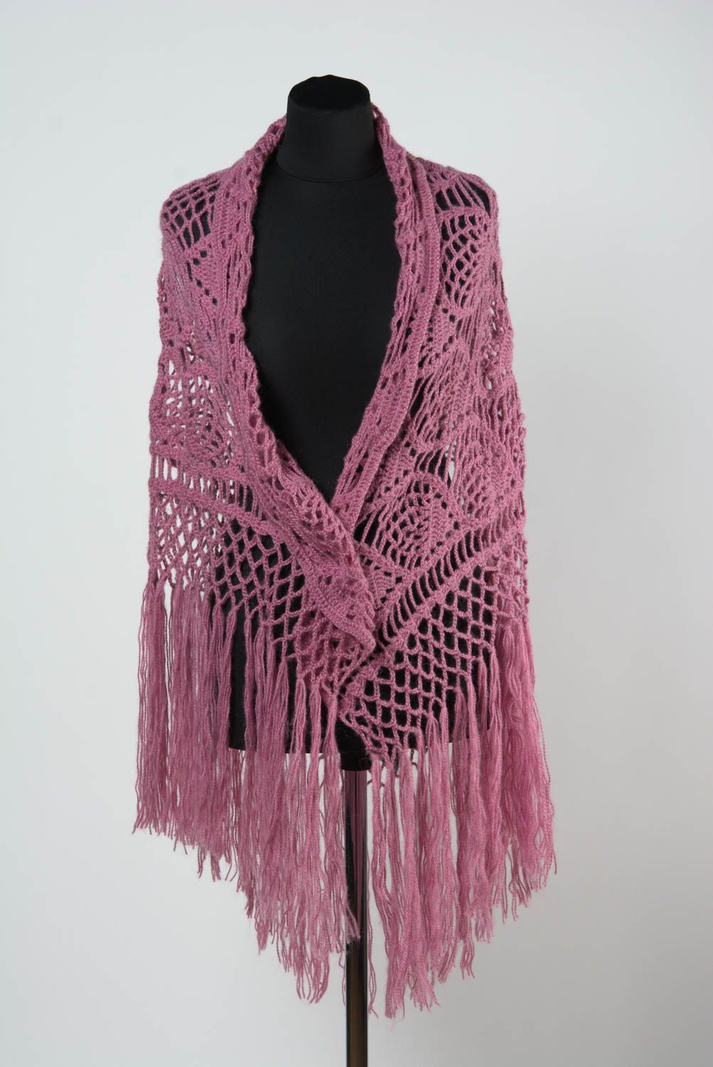 Handmade warm lace shawl knitted of woolen threads of pink color with fringe photo 2
