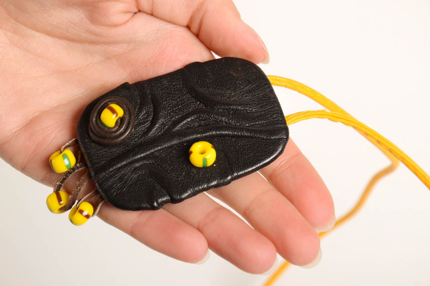 Handmade Ketten Anhänger Leder Schmuck Accessoires für Frauen gelb schwarz  foto 3