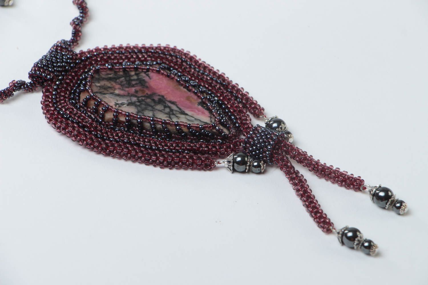 Модные бисерные украшения ручной работы серьги из бисера украшение на шею фото 3
