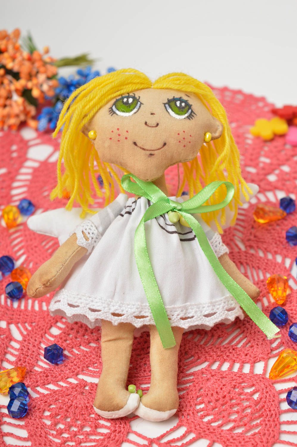 Poupée fille ange en robe Jouet fait main en tissu Cadeau pour enfant original photo 1