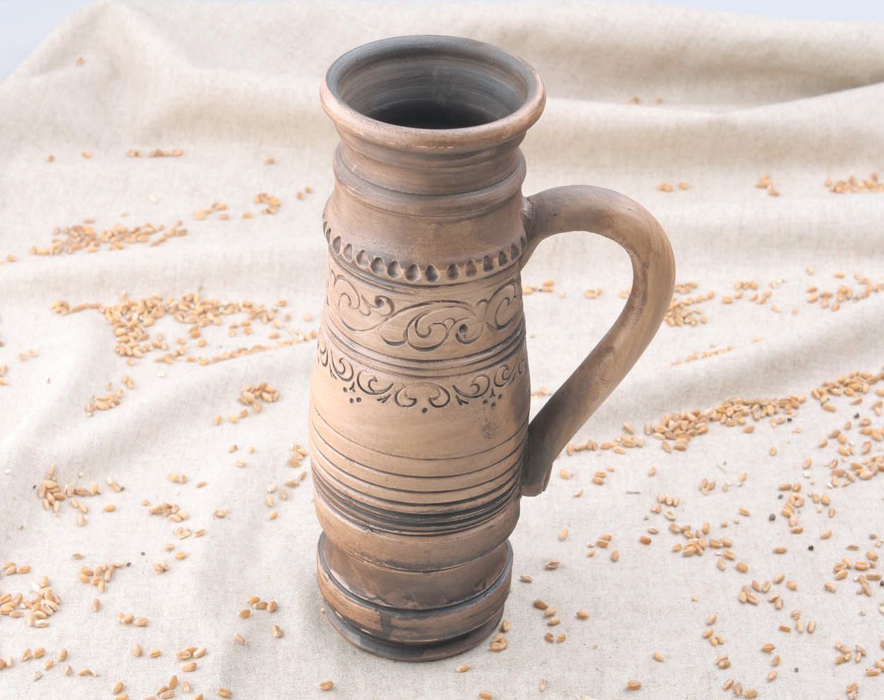Handgemachter Bierkrug aus Keramik foto 5