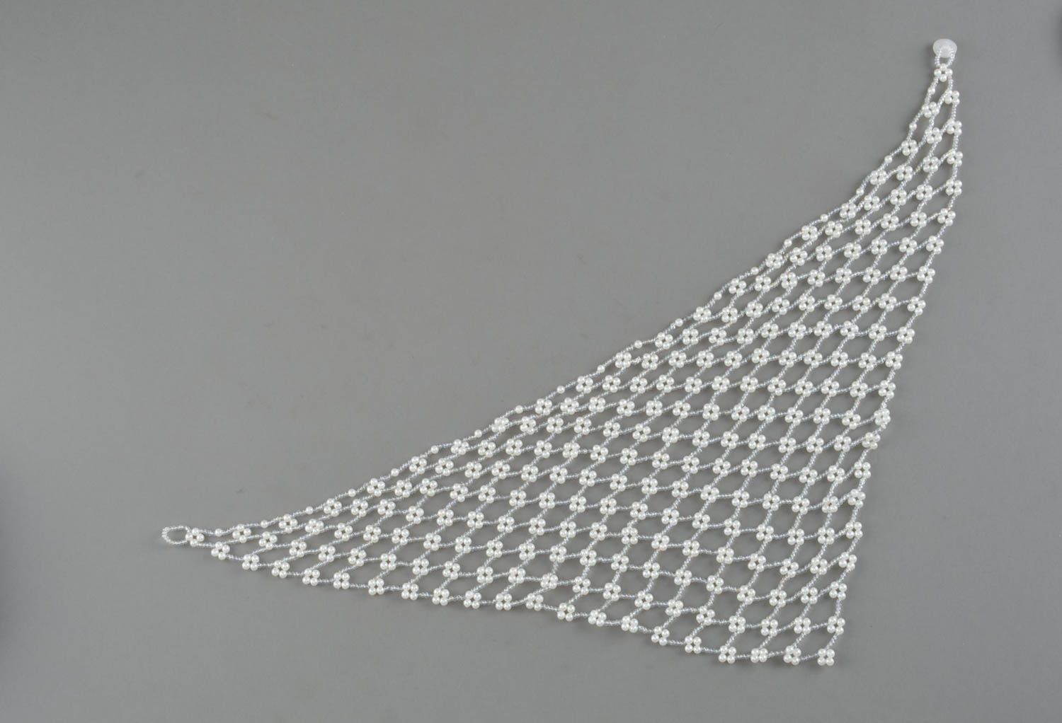 Collier en perles de rocailles fait main an forme de fichu blanc pour femme photo 2