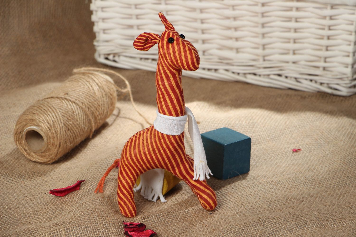 Giraffa carina fatta a mano pupazzo di peluche giocattolo simpatico da bambini foto 5