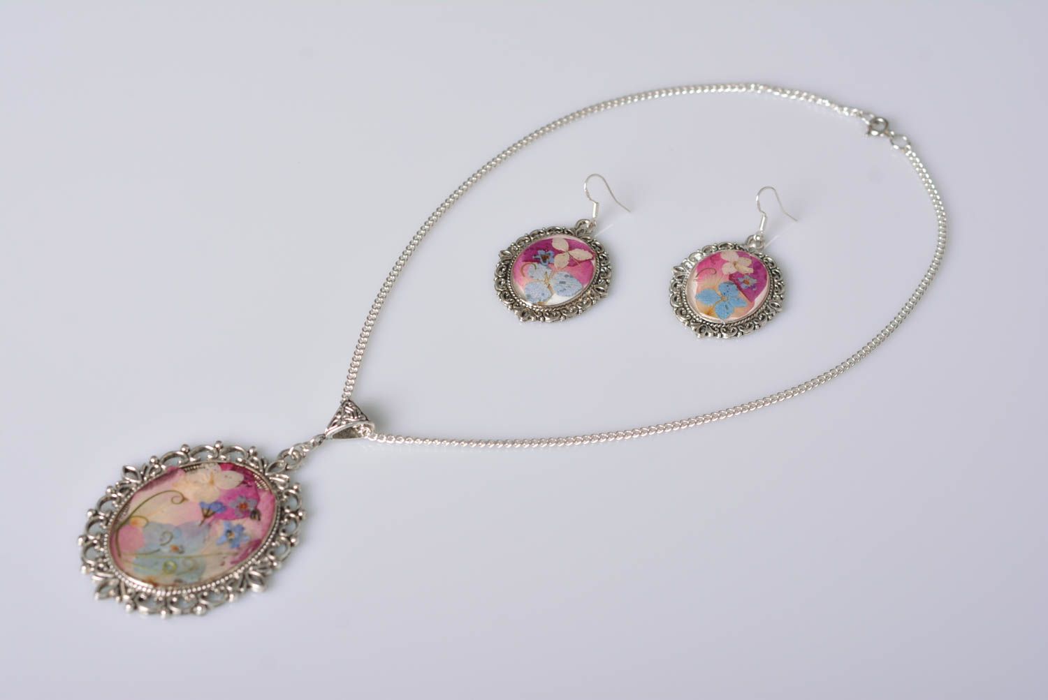 Handmade pendant stylish earrings bijouterie with epoxy resin designer accessory photo 1