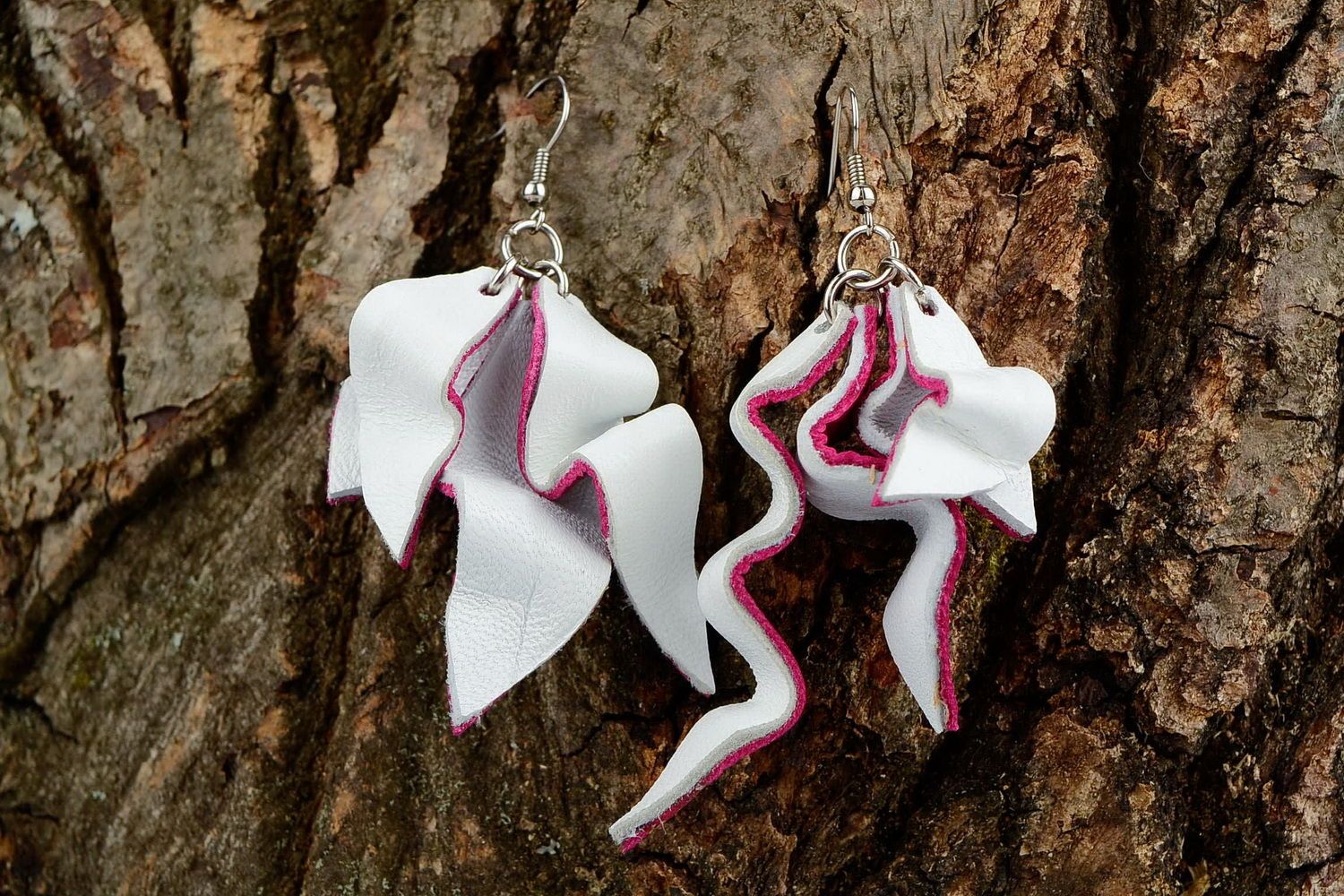 Earrings made of genuine leather Petals photo 1