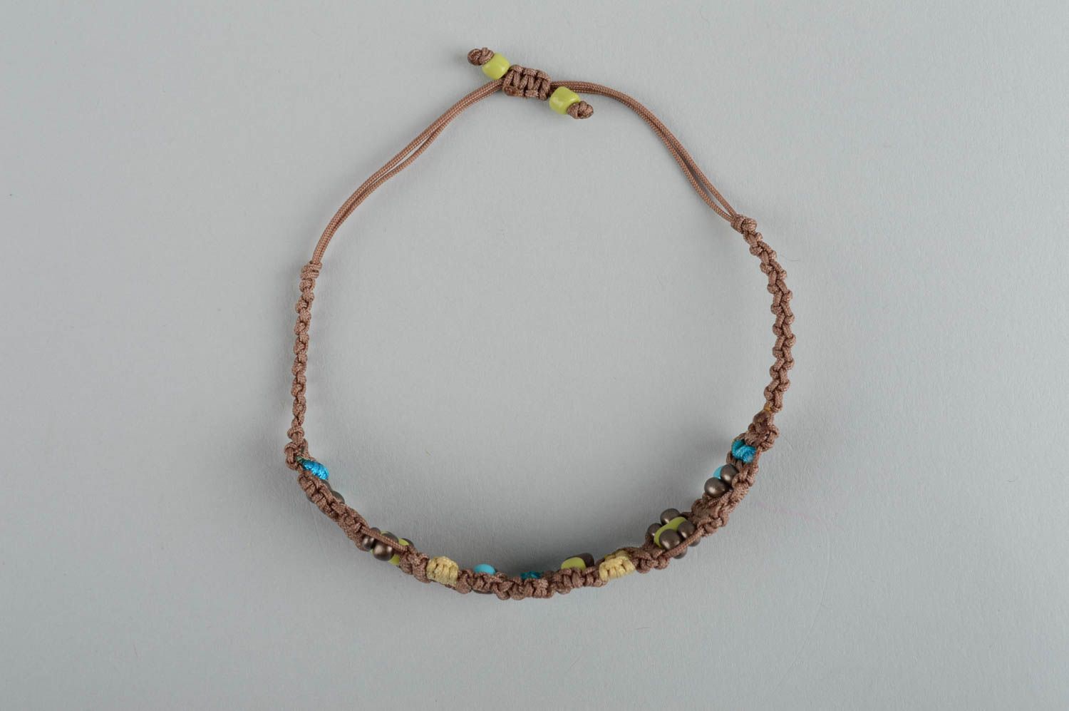 Bracelet textile Bijou fait main marron avec perles de rocaille Accessoire femme photo 2