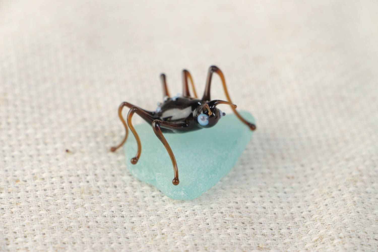 Miniature handmade brown lampwork glass statuette of spider photo 1