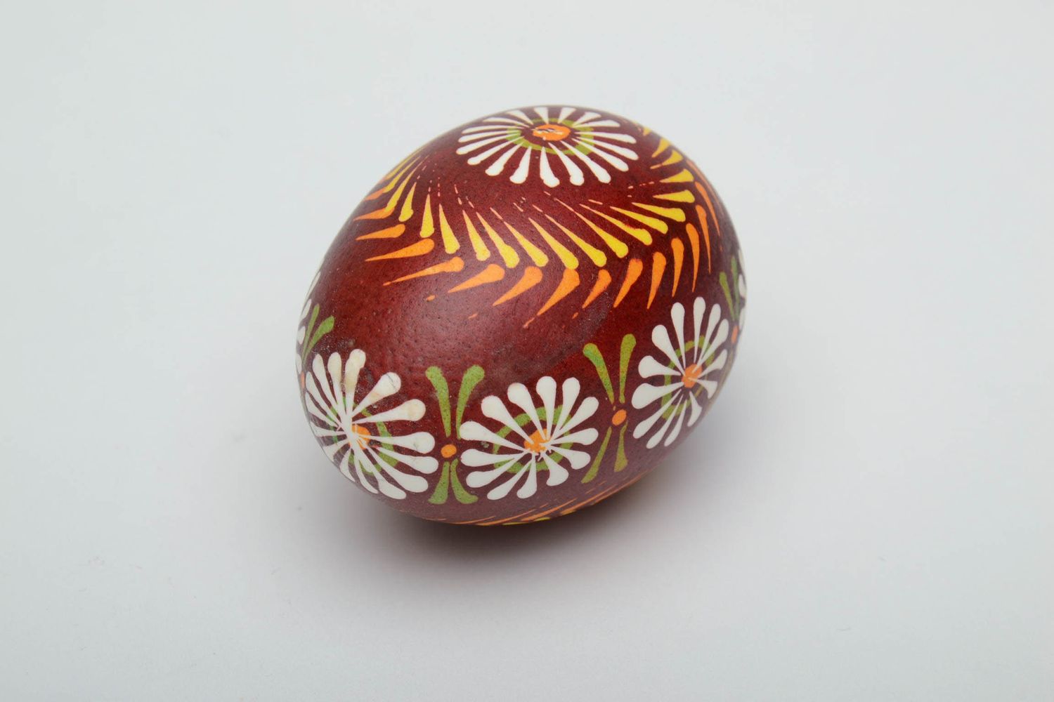 Huevo de Pascua decorado con pintura de lemkos foto 4