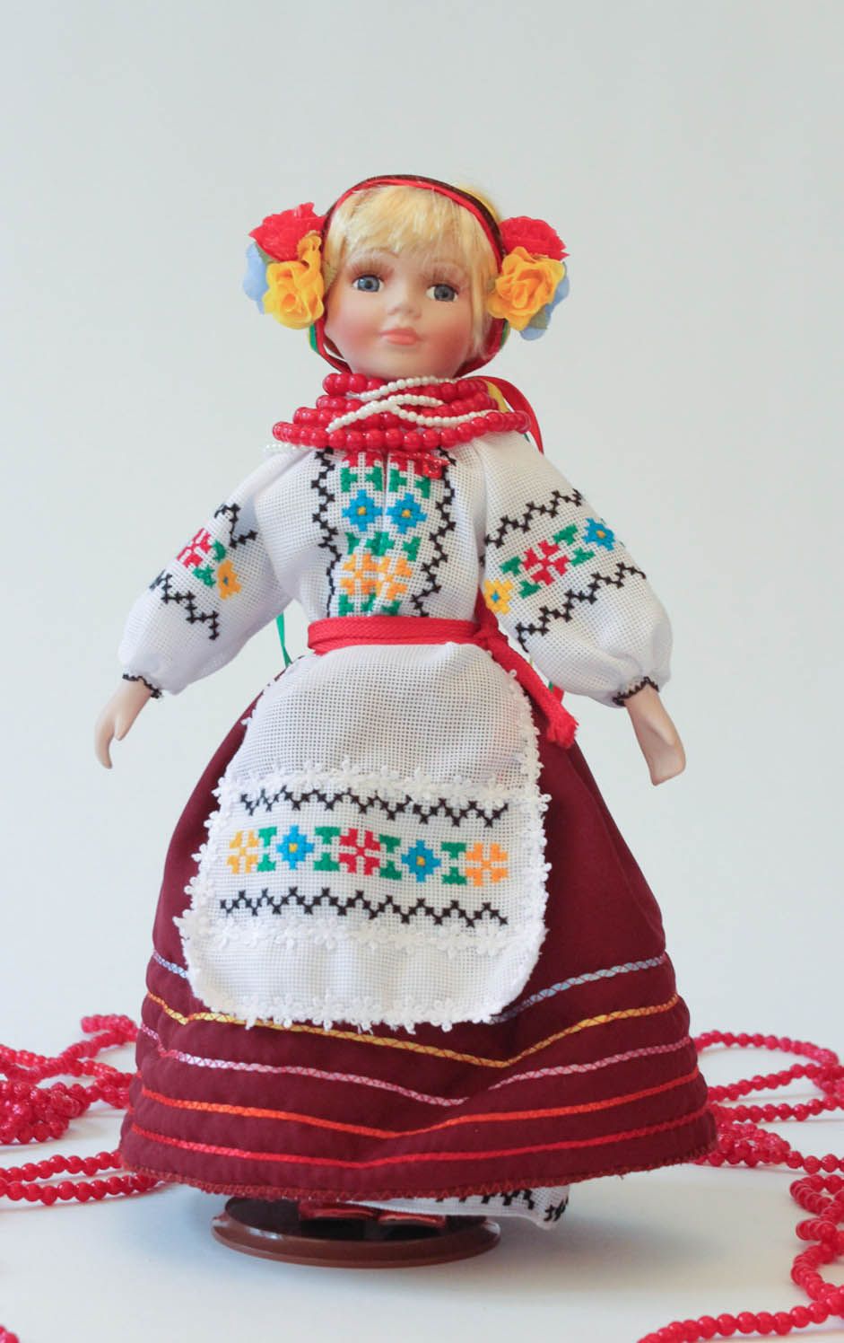 Künstlerische Puppe in ukrainischer Tracht Podoljanka foto 5