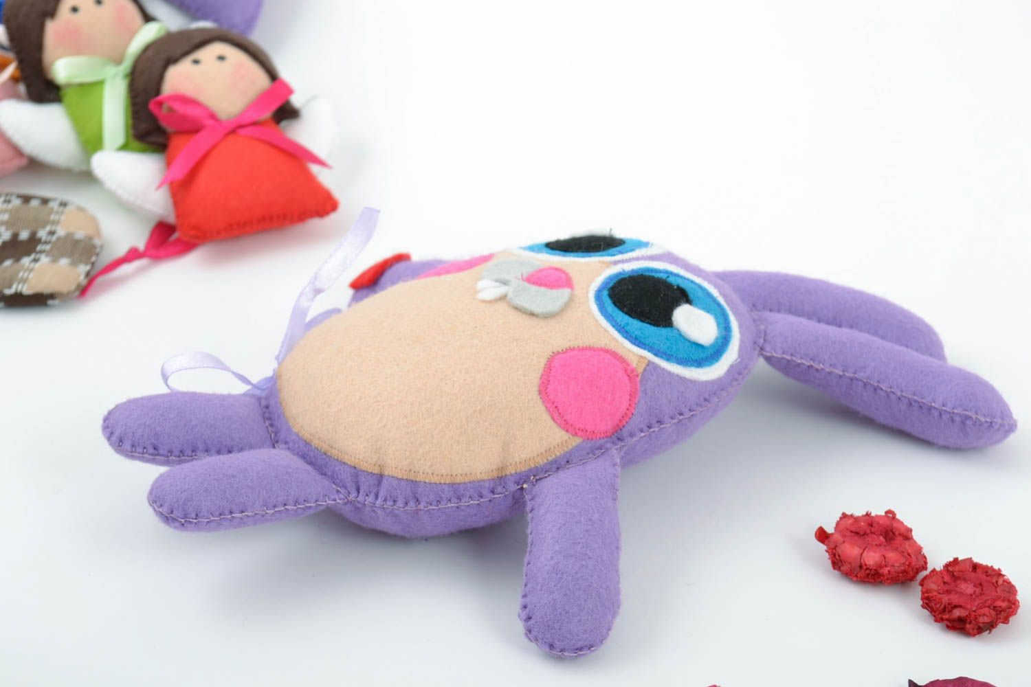 Мягкая игрушка ручной работы заяц фиолетовый из фетра с большими глазами фото 1