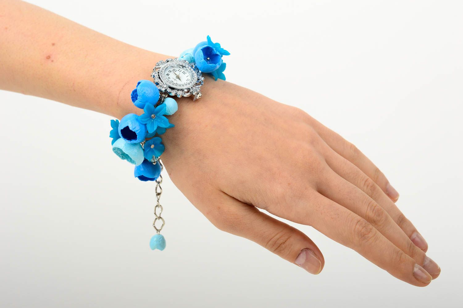 Montre design faite main Accessoire femme bracelet fleurs bleues Cadeau femme photo 1