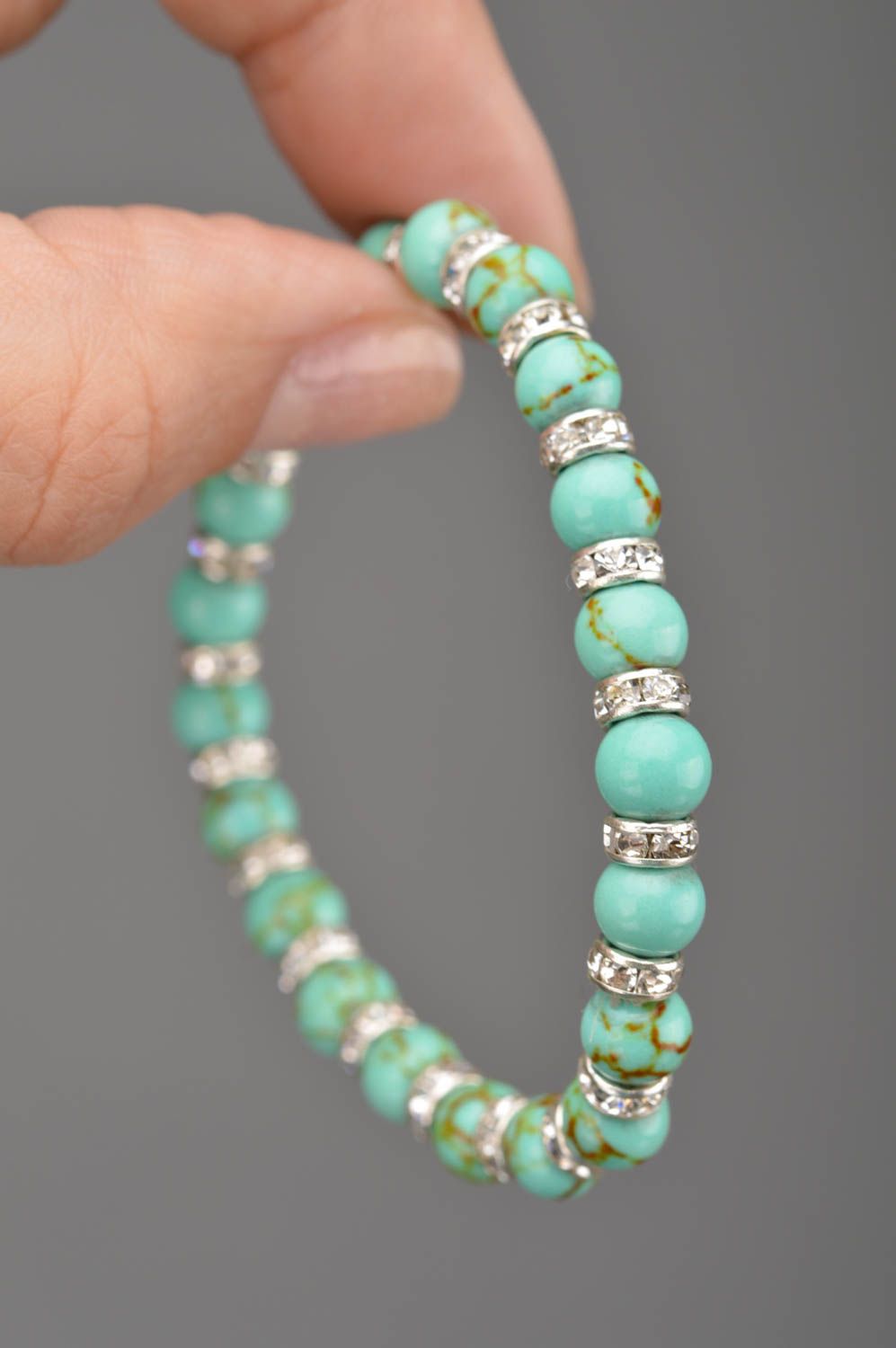Bracelet en perles fantaisie couleur turquoise élastique accessoire fait main photo 3