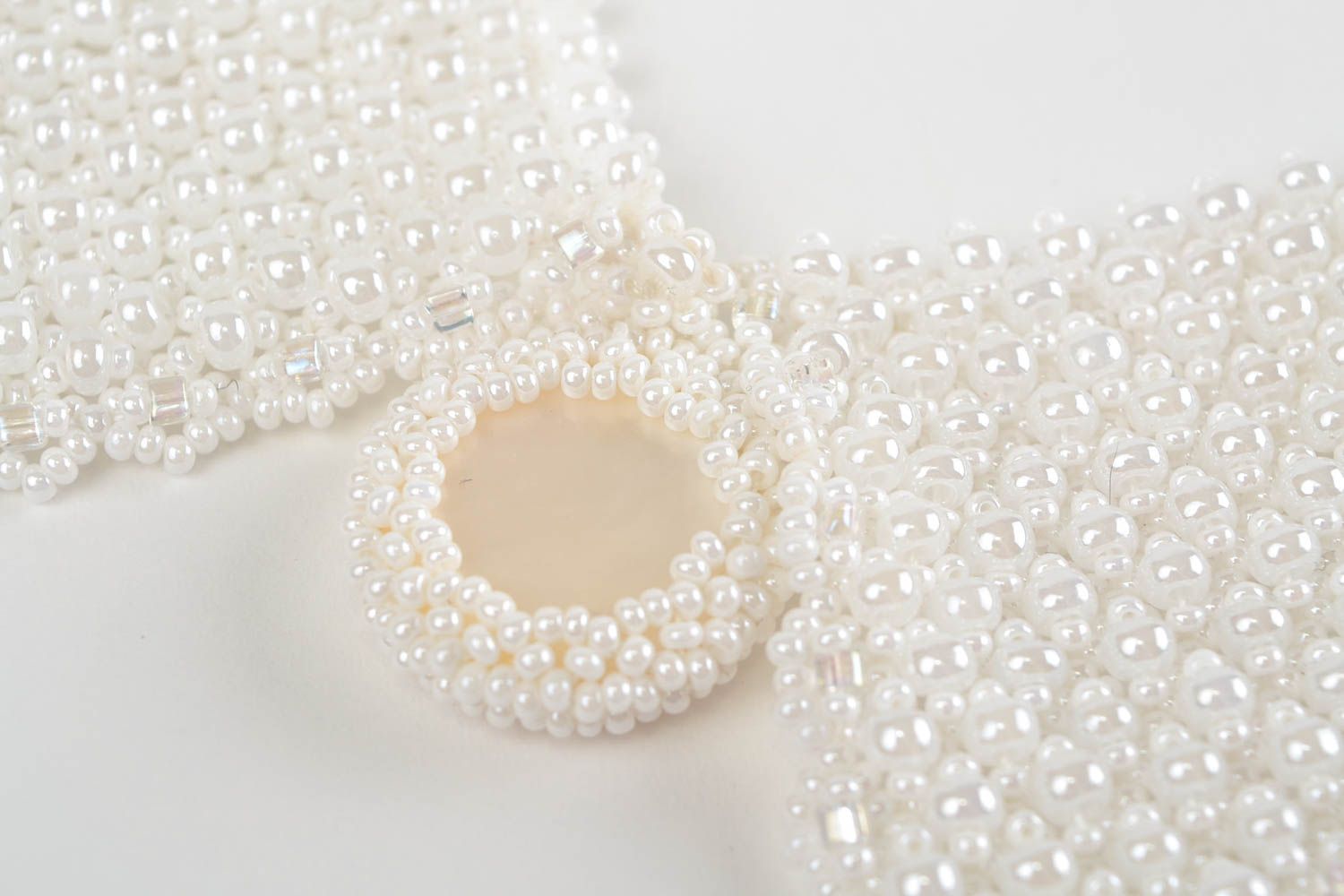Weißes Kragen Collier aus Glasperlen und echten Steinen handmade leicht schön foto 4