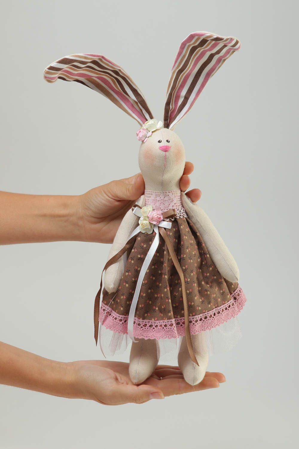 Jouet en tissu fait main Jouet lapin Peluche décorative Cadeau original photo 5