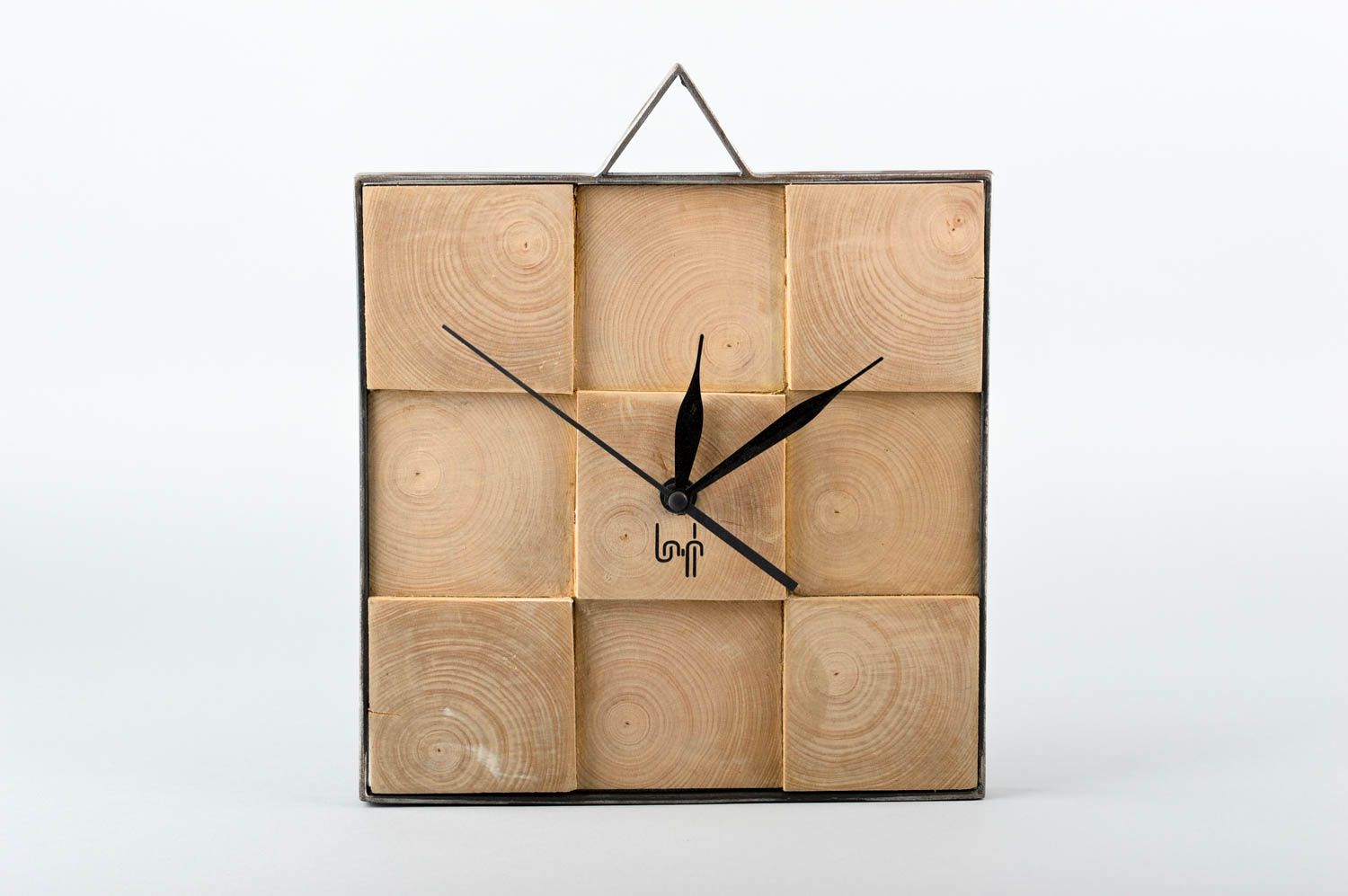 Деревянные часы ручной работы часы необычные квадратные настенные часы фото 1